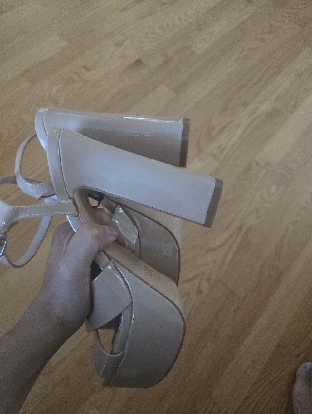 ZARA Blush Patent Leather Crisscross Ankle-Strap Heels - Picture 3 of 3